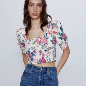 Zara puff sleeve floral top - NWT